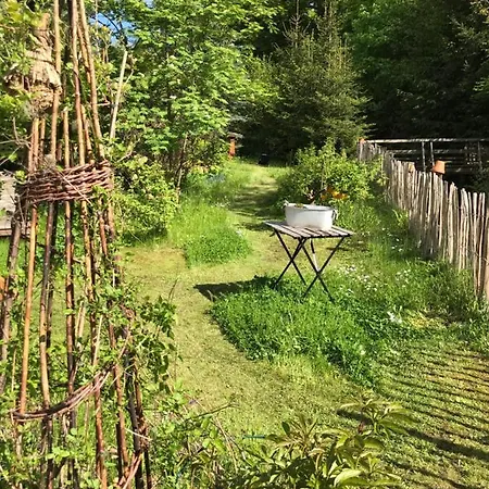 Hanne Mit Garten *