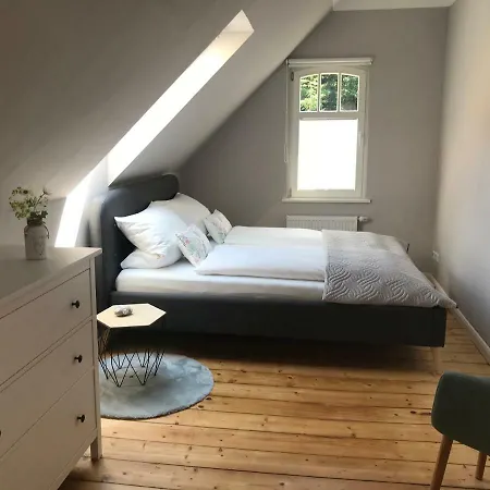 Hanne Mit Garten