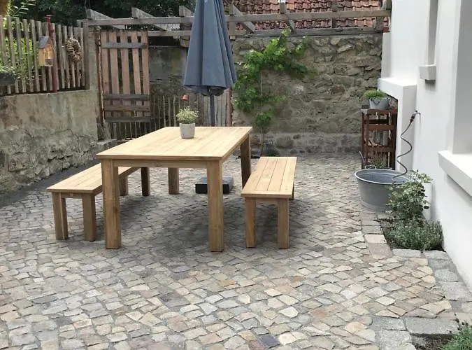 Hanne Mit Garten Thale